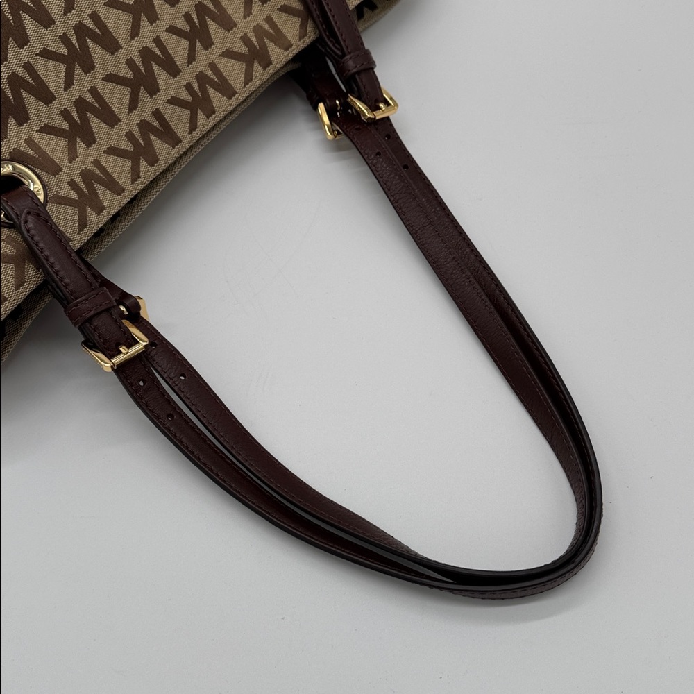 MICHAEL KORS BEIGE BROWN JACQUARD MK SIGNATURE TOTE BAG PURSE NEW - Picture 6 of 9